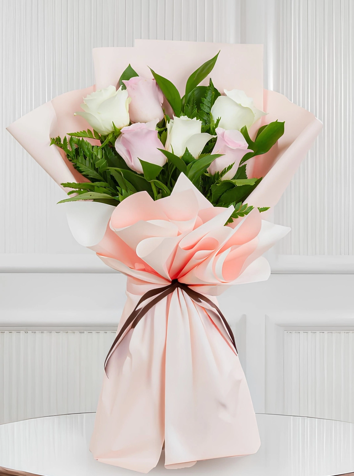 6 Pembe Beyaz Gül Buketi