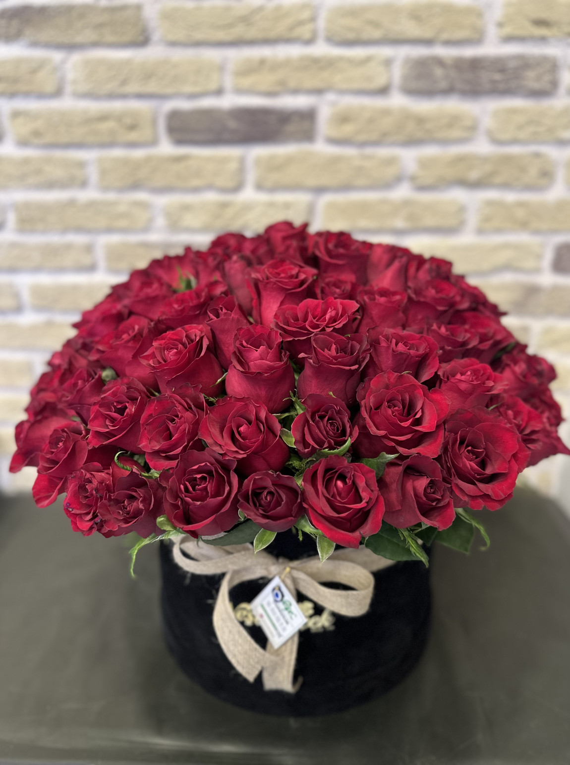 Kutuda Kırmızı Güller