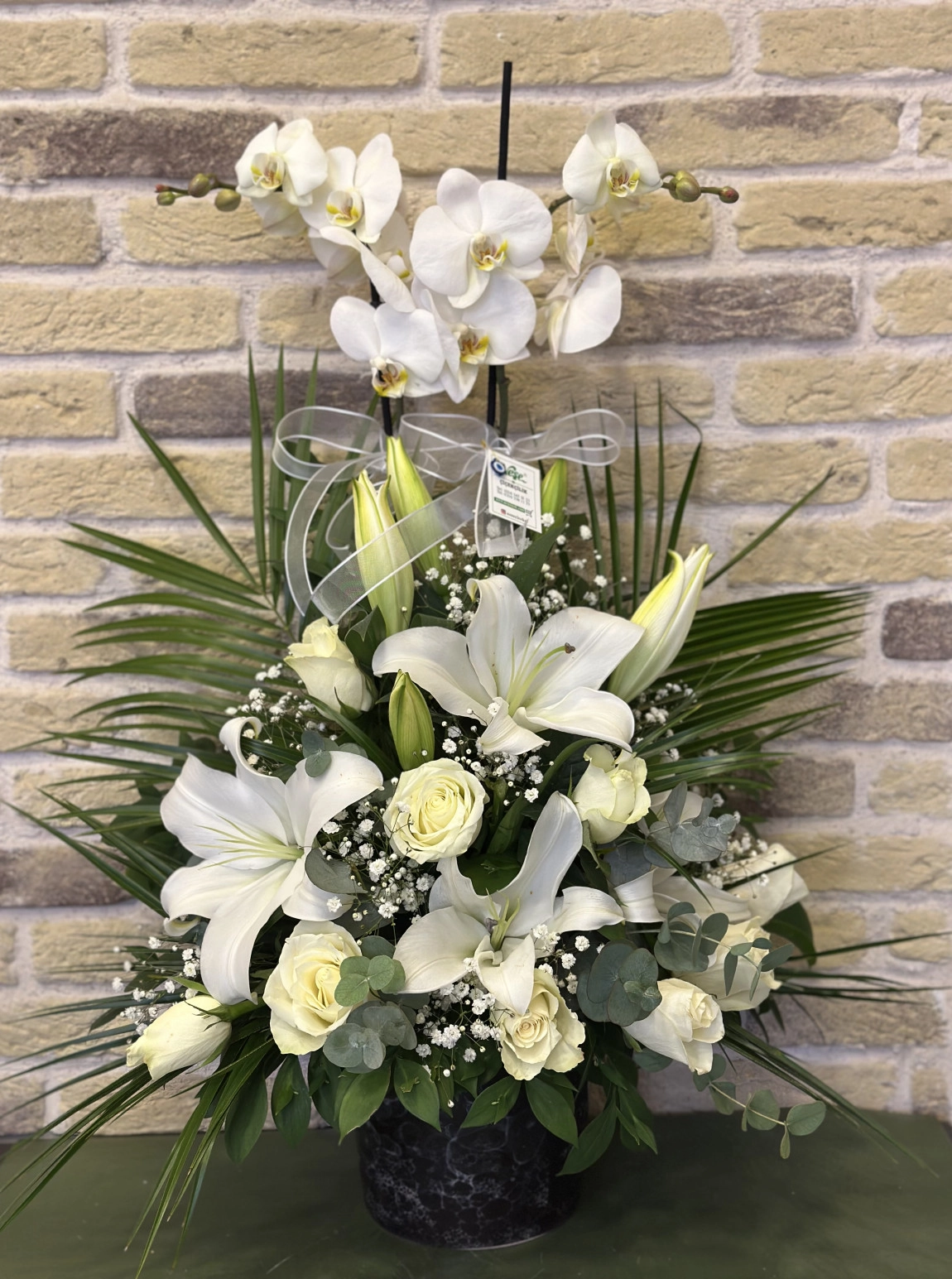 Orkideli Beyaz Aranjman