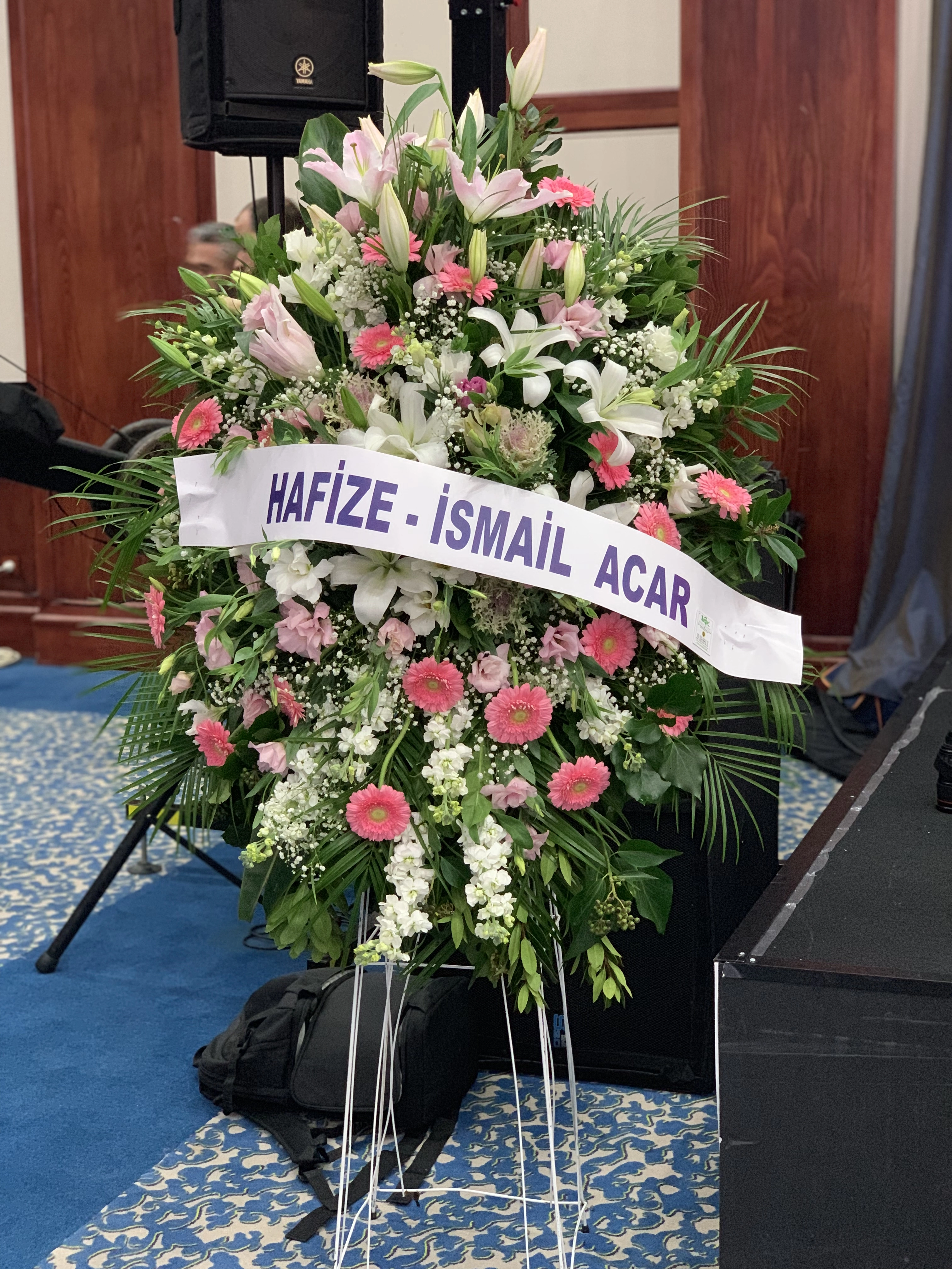 Pembe Beyaz Ferforje Aranjman