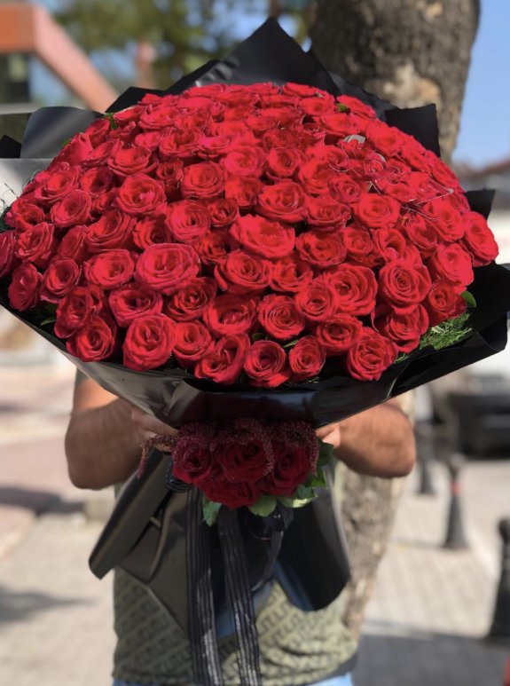 101 Adet Kırmızı Gül Buketi