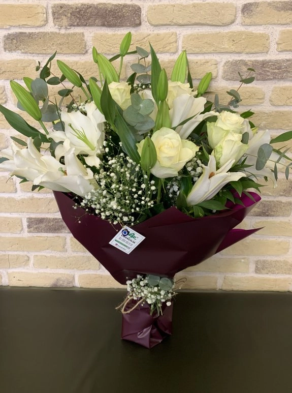 Beyaz Buket Tasarımı