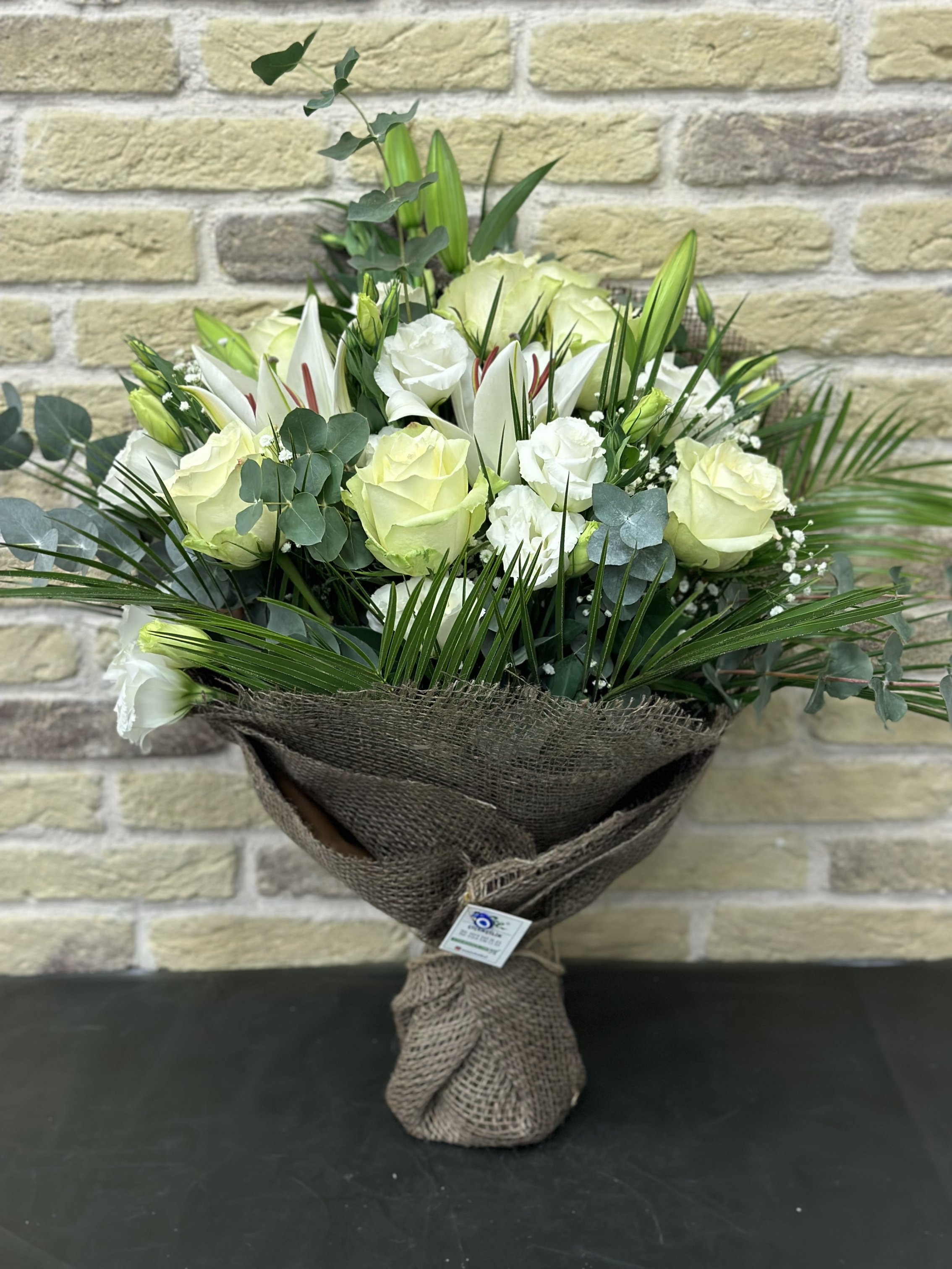 Beyaz Buket Tasarımı