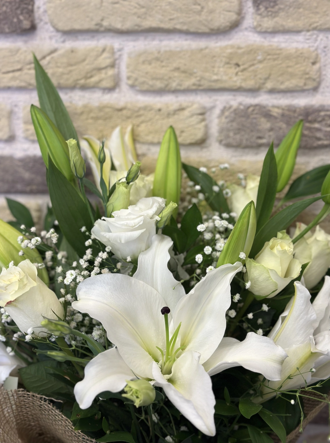 Hasırda Beyaz Buket