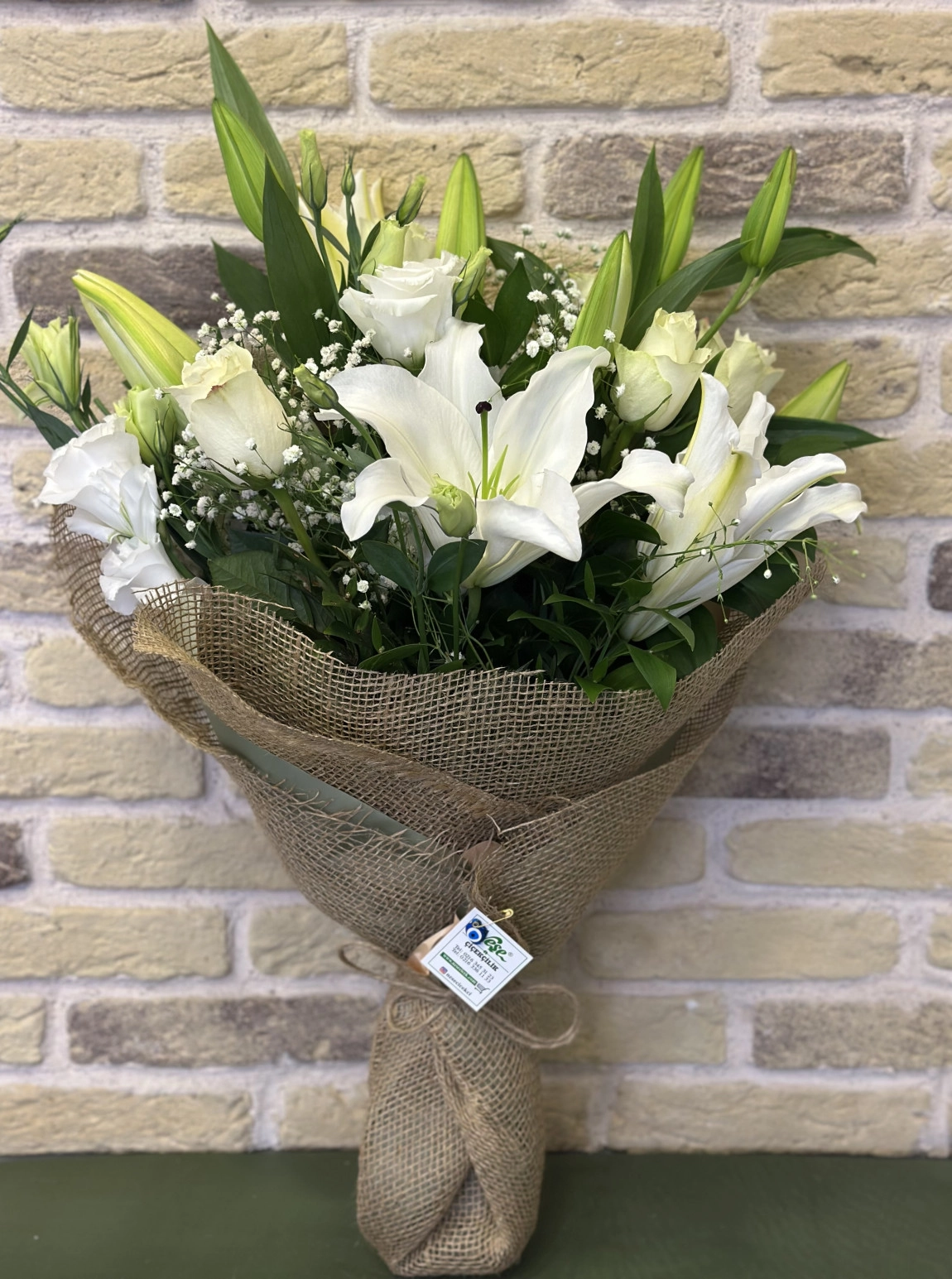 Hasırda Beyaz Buket